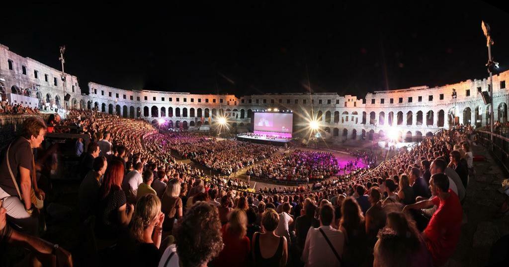 Apartamento Arena Festival Pula Exterior foto
